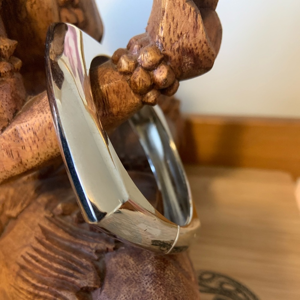⭐️free w/purchase Modern silver bracelet